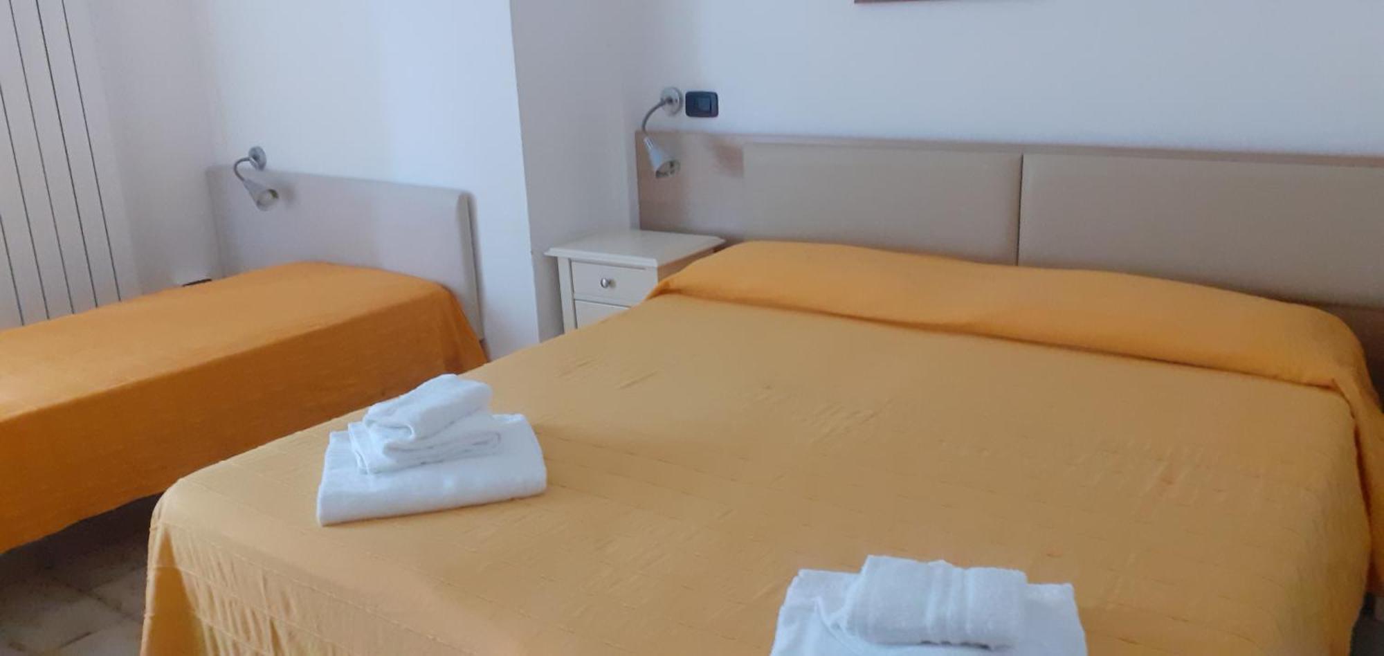Hotel & Residence Stella Maris Pietra Ligure Buitenkant foto